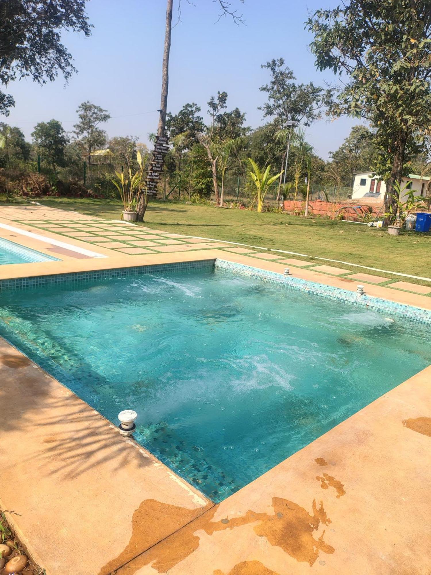 Palash The Jungle Resort Gondia Exterior photo